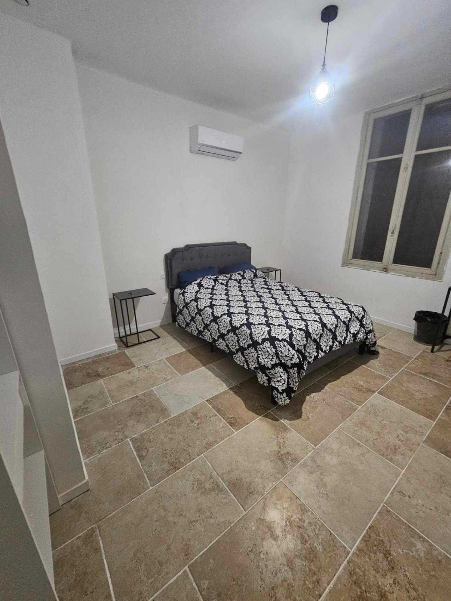 Av De Bordeaux Bed and Breakfast Narbonne Exteriör bild